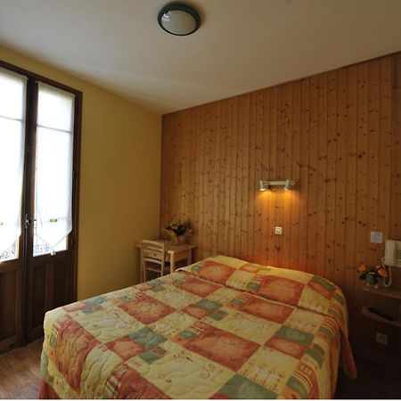 Hotel De La Grotte Aix-les-Bains Ngoại thất bức ảnh