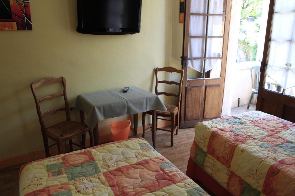 Hotel De La Grotte Aix-les-Bains Ngoại thất bức ảnh
