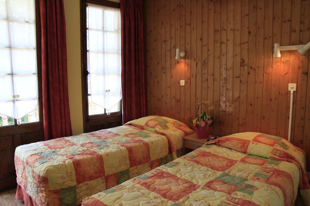 Hotel De La Grotte Aix-les-Bains Ngoại thất bức ảnh