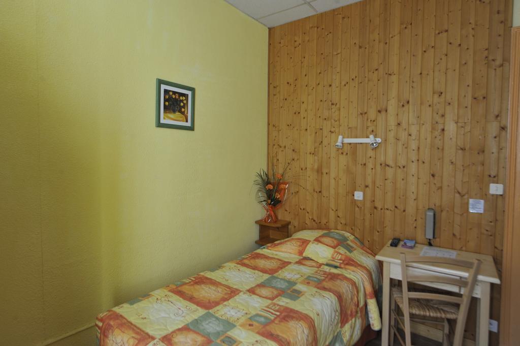 Hotel De La Grotte Aix-les-Bains Ngoại thất bức ảnh