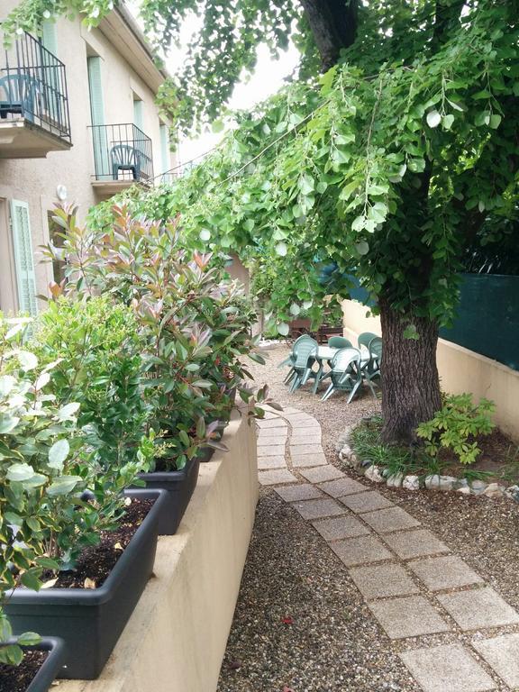 Hotel De La Grotte Aix-les-Bains Ngoại thất bức ảnh